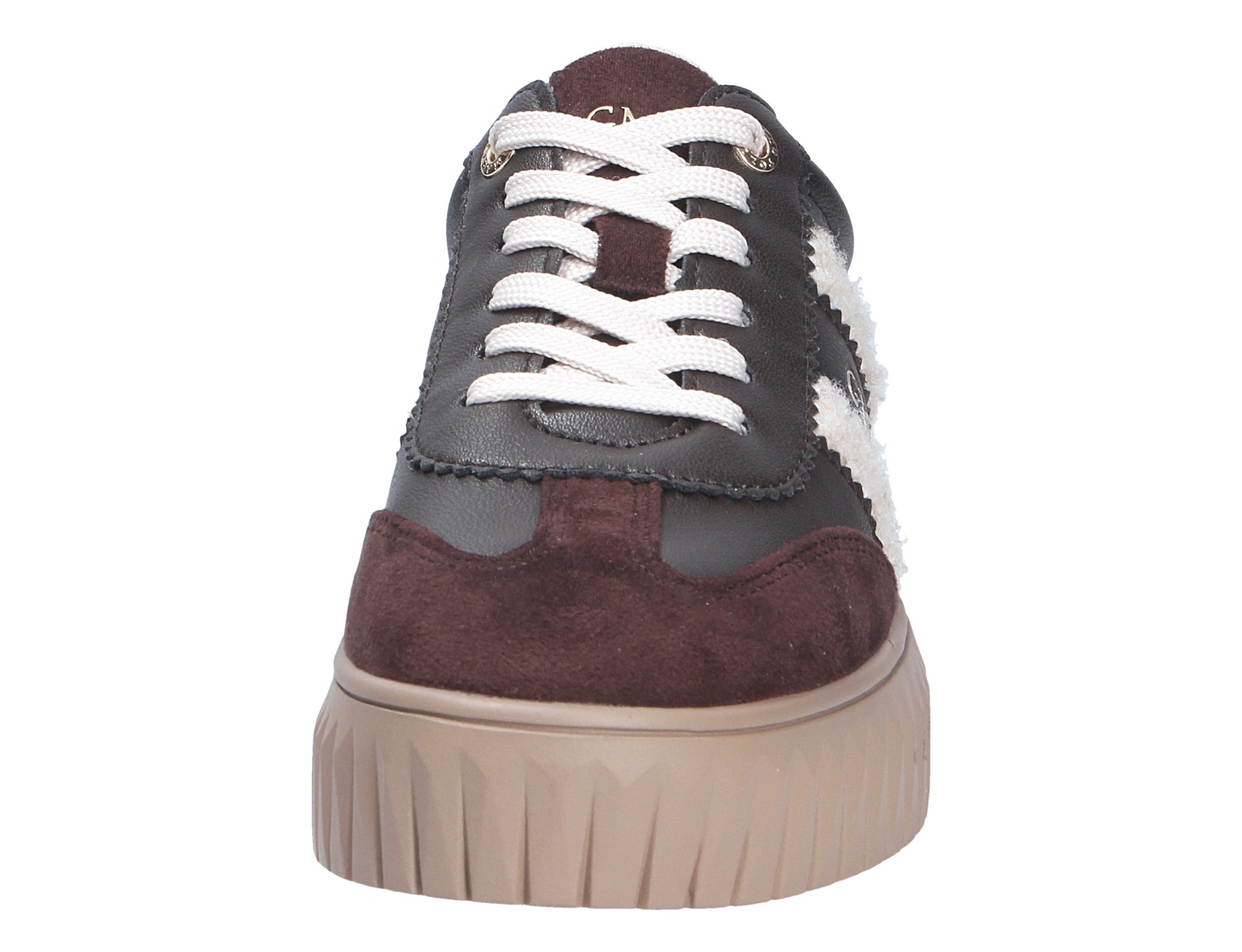 Frontansicht des Marco Tozzi Damen Sneakers mit braun-schwarzem Obermaterial, weißen Schnürsenkeln und heller Plateausohle