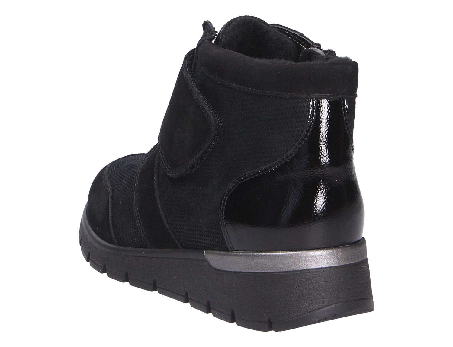 Rückansicht der schwarzen Waldläufer K-Ramona Damen-Stiefelette mit Lackdetails, Klettverschluss und profilierter Sohle