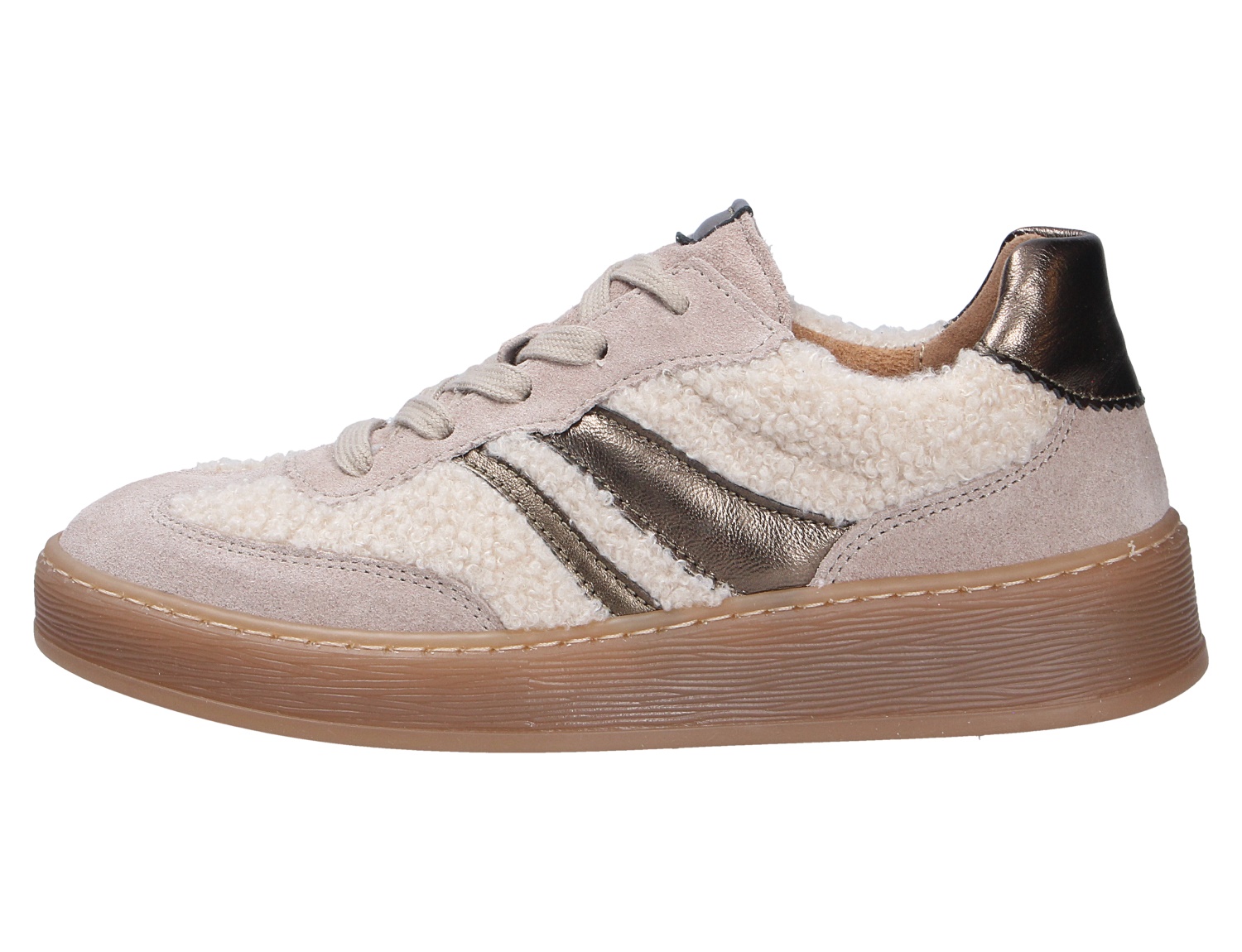 Gabor Damen Sneaker, seitliche Ansicht, in Beige mit weichem Teddyfell, Veloursleder und metallicfarbenen Einsätzen auf brauner Plateausohle