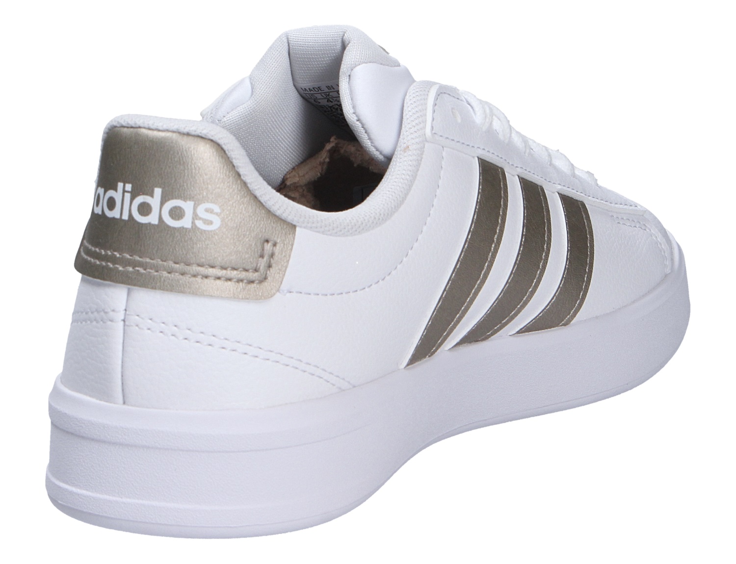 Adidas GRAND COURT 3.0 Sneaker in Weiß mit goldenen 3-Streifen und Adidas-Logo an der Ferse, Rück- und Seitenansicht