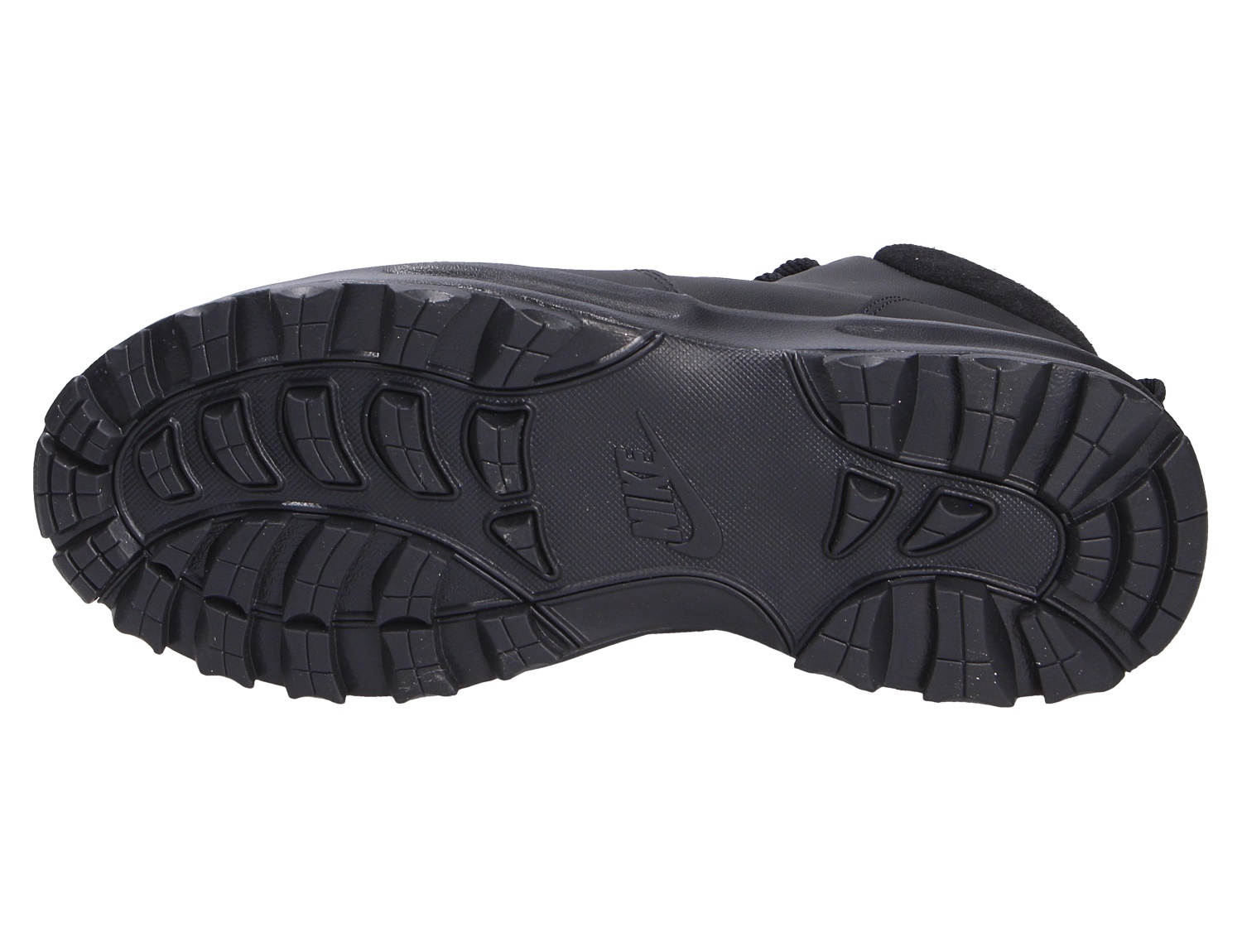 Unteransicht der schwarzen Profilsohle des Nike MANOA Boots mit griffigem Outdoor-Profil
