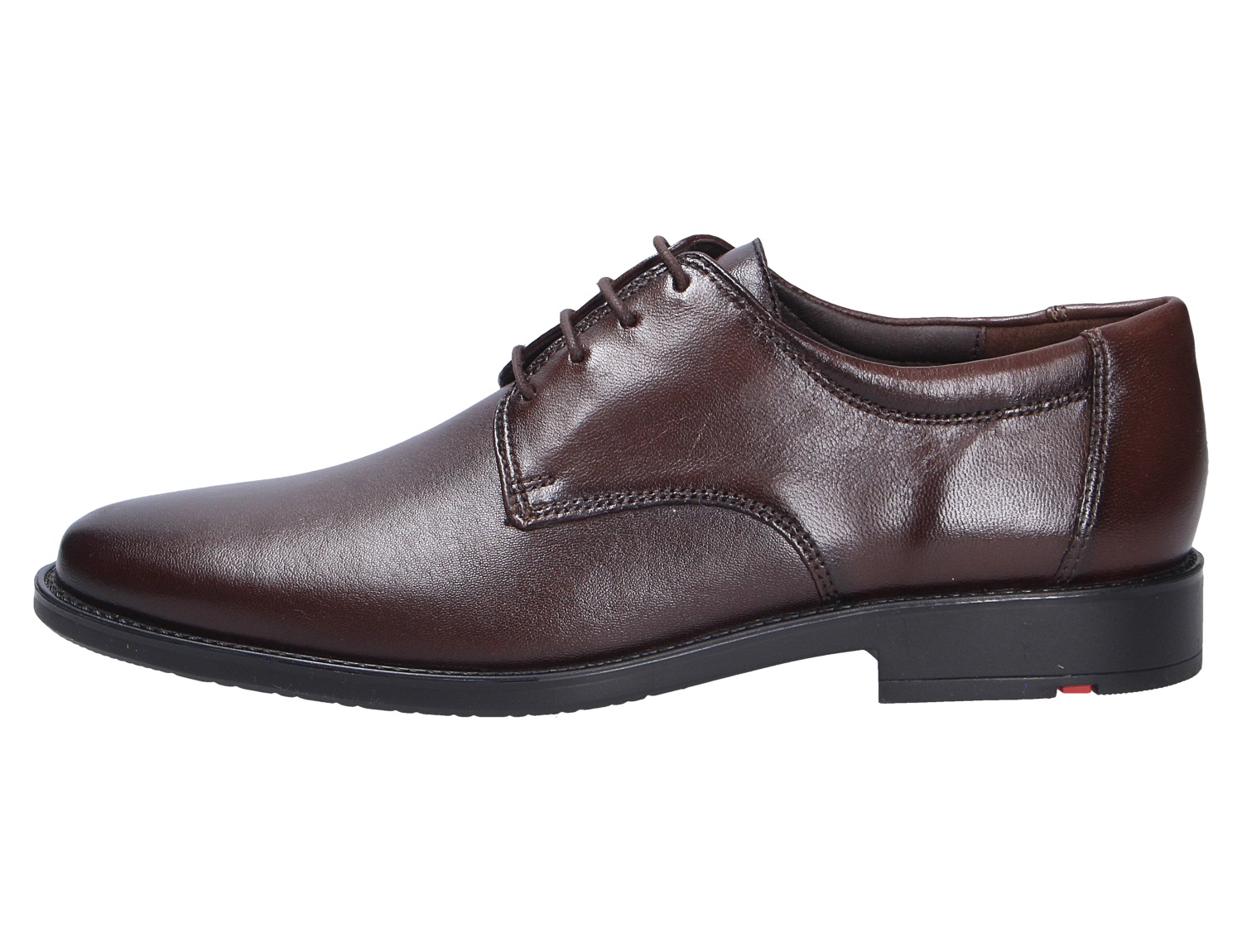 Lloyd CORE 110 Herren-Schnürschuh aus braunem Glattleder in seitlicher Ansicht mit schwarzer Sohle