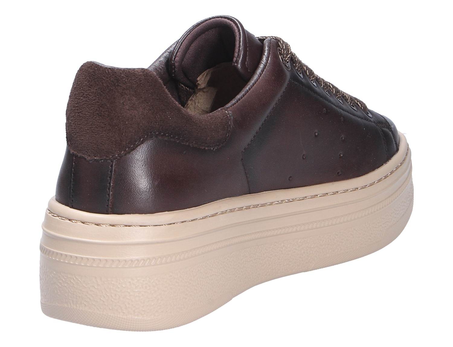 Rückansicht eines Tamaris Damen Sneakers in Dunkelbraun mit heller Plateausohle und Schnürung