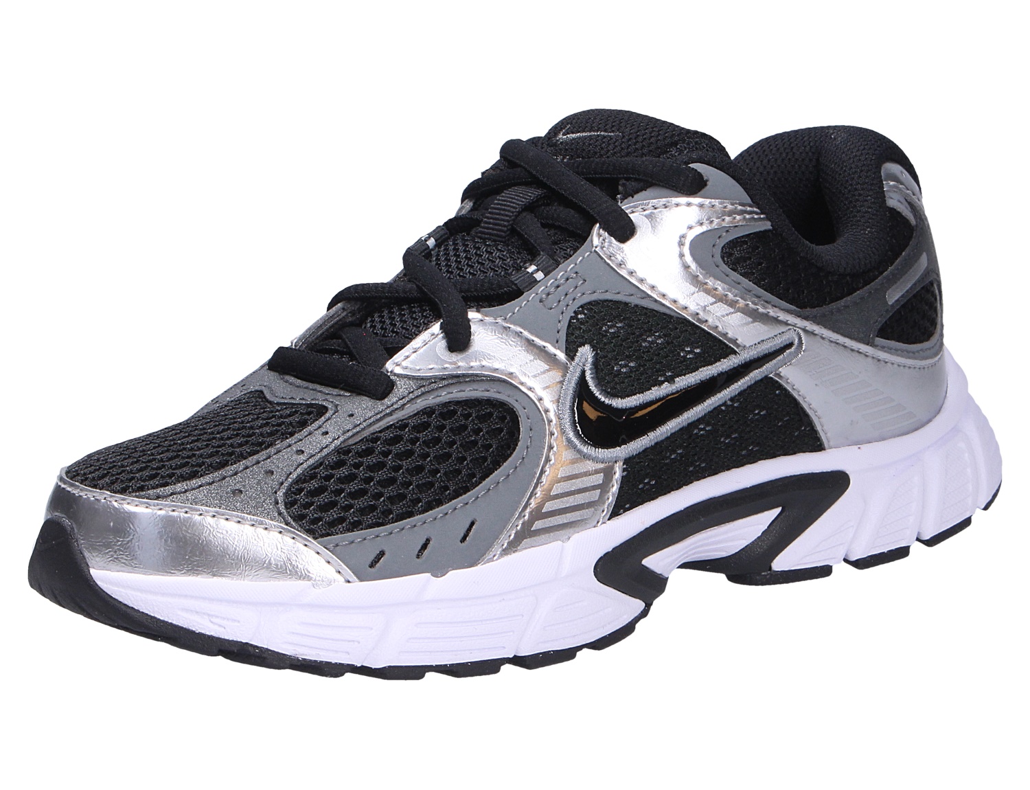 Nike V5 RNR Kinderschuh in Schwarz und Silber, sportlicher Sneaker für aktive Kinder mit Textil-Innenfutter und robuster Sohle