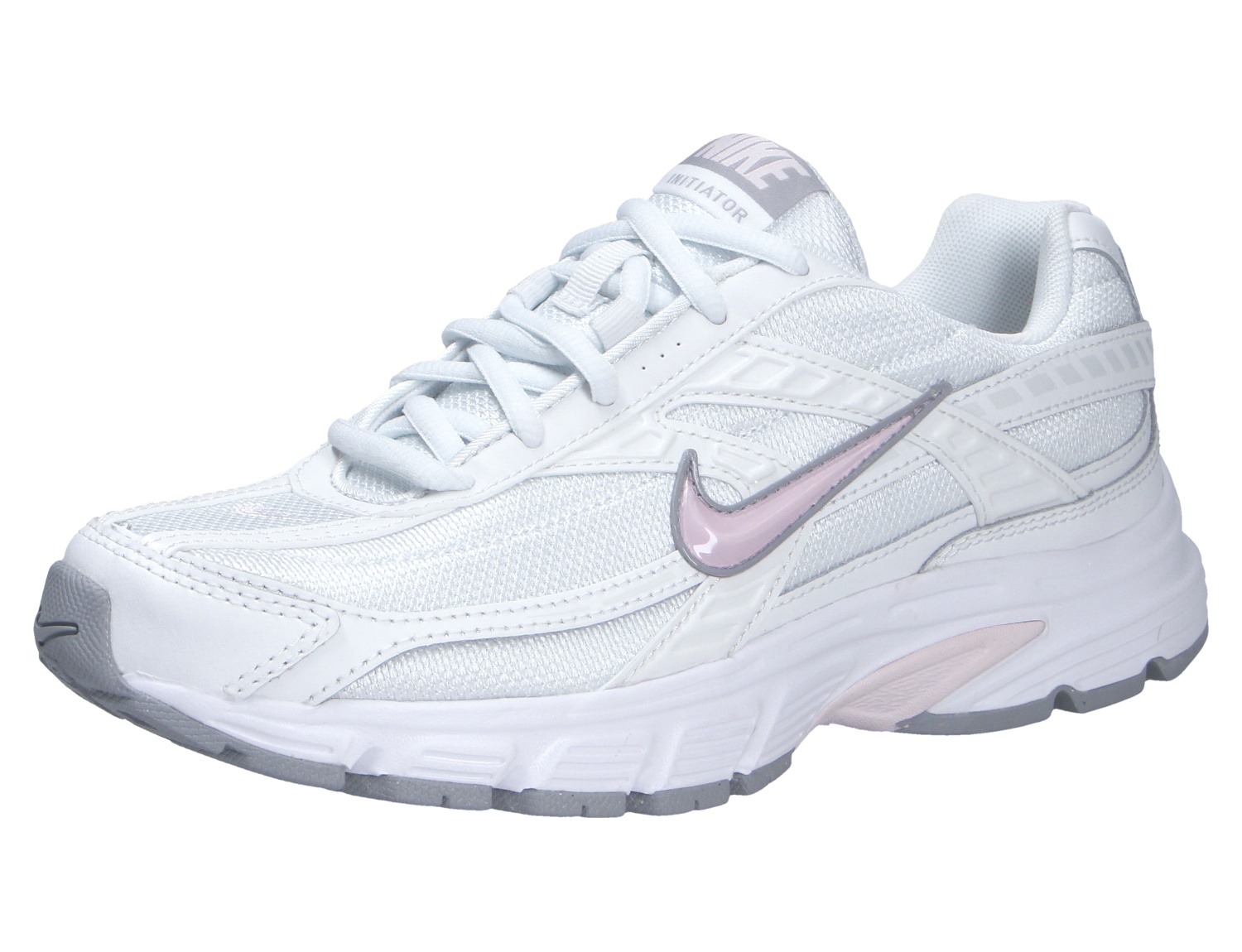Nike Initiator Sneaker in Weiß, seitliche Ansicht mit Mesh-Obermaterial, grauer Laufsohle und rosafarbenem Swoosh
